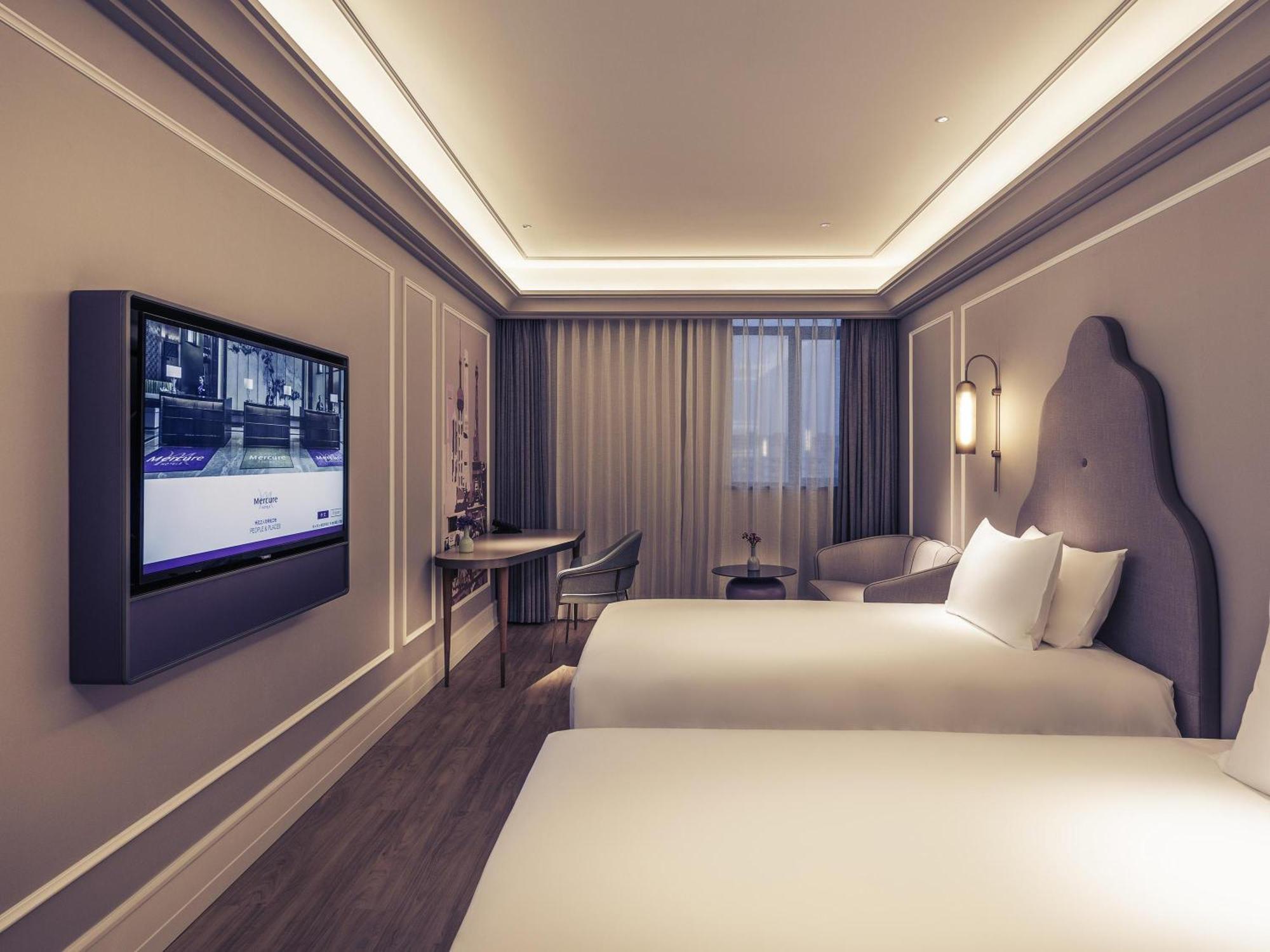 Superior Room with Two Twin Beds